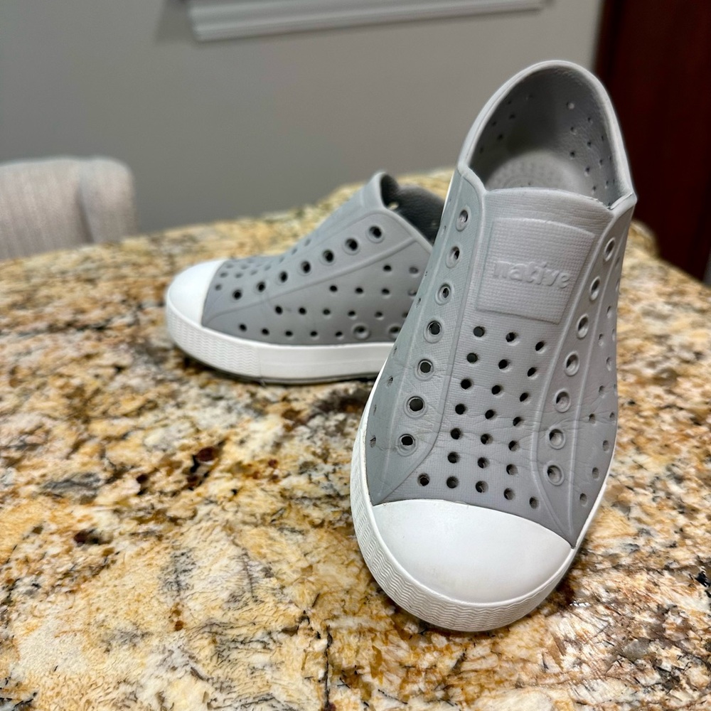 Native Toddler Shoes- Slip On- Gray- Size C11- gently used